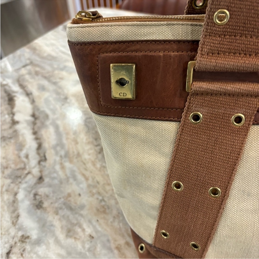 Absolutely stunning vintage Dior handbag canvas and leather signature lining - Picture 8 of 17